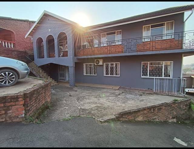 6 BEDROOM HOUSE FOR SALE IN NORTHDALE